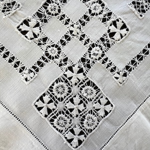 Tablecloth drawnwork 30" SQ minor spots