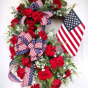 Patriotic Geranium Wreath, Memorial Day Wreath, Summer 4th of July Americana Front Door Wreath, Military Veteran's Day American Flag Wreath