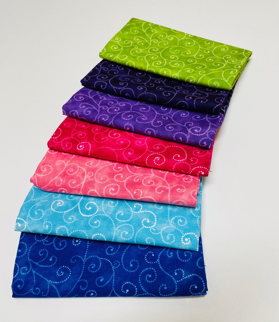 Marble Swirls Moda Cotton Quilt Fabric Fat Quarter Bundle or 1/2 Yard