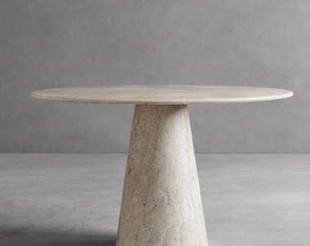 Ronde eettafel van massief travertijn | Handgemaakte eettafel van natuursteen | Design stenen tafel | Op maat gemaakt en personaliseerbaar