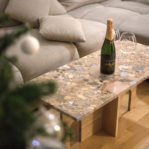 Mesa de centro de mármol y roble macizo | Mesa de salón artesanal | Mesa de centro de diseño en piedra y madera | Mesa de centro rectangular de piedra natural