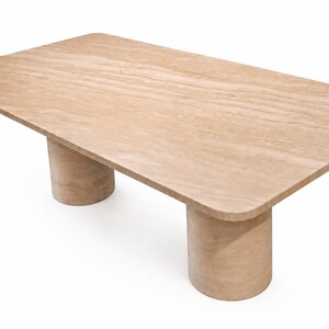 Eettafel van travertijn, rechthoekig, massief hout – tafel van natuursteen met 2 cilindrische poten – moderne eettafel, marmeren tafel afbeelding 2