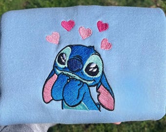 Sudadera bordada de Stitch para San Valentín, camiseta de Lilo y Stitch, camiseta de San Valentín de Disney, sudadera con capucha para amantes de Disney, camiseta de viaje a Disneyland