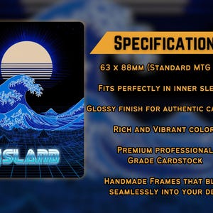 Peut inclure: Carte avec un motif de vague r&eacute;tro bleu et blanc, avec le mot "ISLAND". La carte mesure 63 x 88 mm et a une finition brillante. Con&ccedil;ue pour s'adapter aux pochettes int&eacute;rieures.