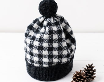 Gingham knitted pom pom hat - monochrome