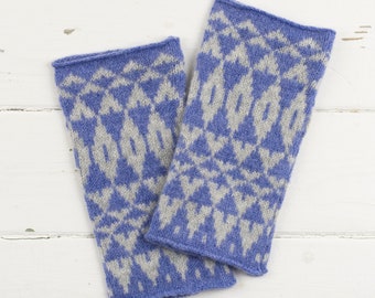 SALE Mirror knitted wristwarmers - lilac and pale grey