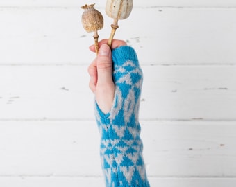 Mirror knitted wrist warmers - turquoise and zinc