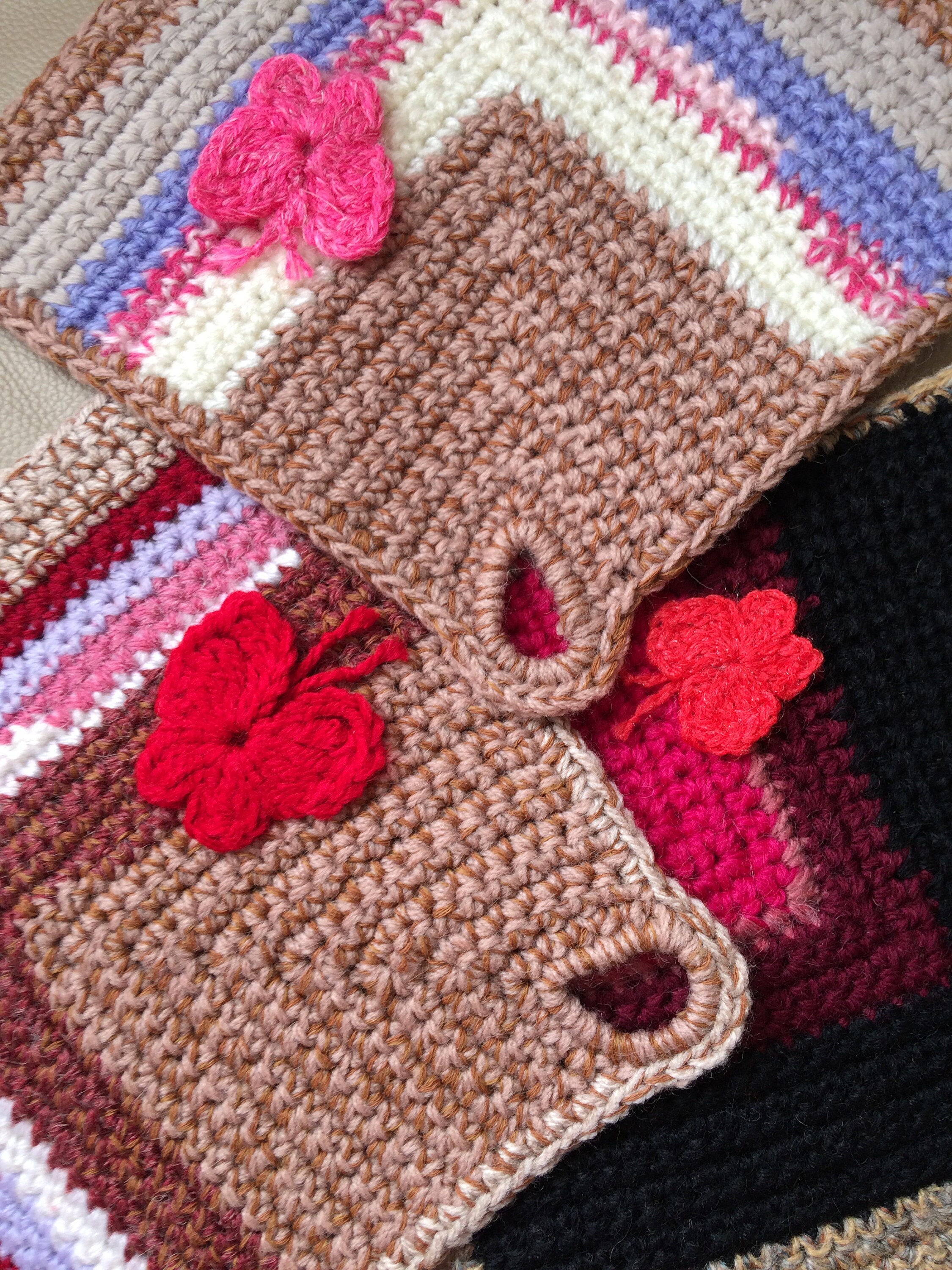 3 pot holders crocheted coaster Linens Home & Living