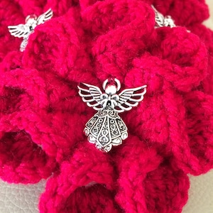 Crochet 4 Flowers.Christmas Red Flowers.Handmade Flowers Applications.Crochet Embellished Flowers.Knit Craft Supplies.Knit Flowers Art.