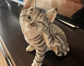 Statue de chat réaliste, Figurine de chat réaliste, Simulation de chaton faite main, Décoration d'intérieur élégante, Cadeau unique pour les amoureux des chats, Cadeaux pour la Saint-Valentin