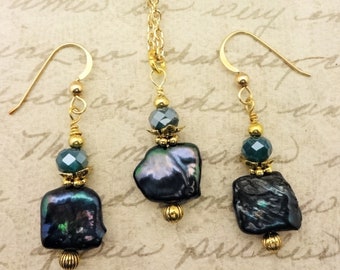 Aqua Pearl & Crystal Jewelry Set: Gold Necklace and Earrings
