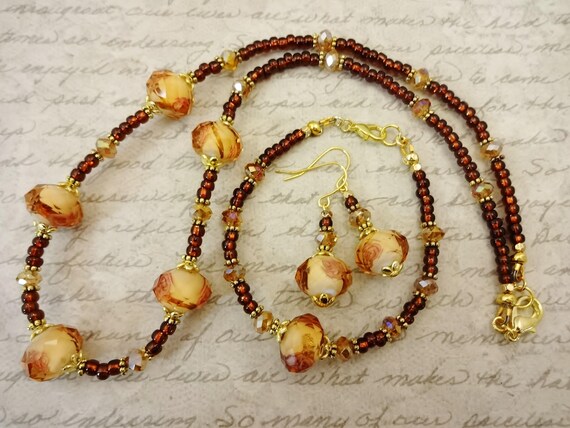 Flower and Foil Lined Glass Necklace Earrings Bracelet Set