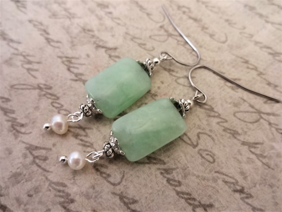 Mint Green Chrysoprase & White Pearl earrings, Spring Jewelry, Gift for Her, Soft Green and Silver Jewelry