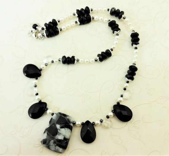 Black Onyx Necklace, Pearl and Gemstone, Black and White Necklace, Black and White Gemstone and Pearl Necklace. Gift for Mom