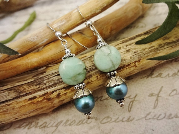 Green Chrysoprase and Pearl Earrings, Green Gemstone Jewelry, Gift for Her, Green and Silver Jewelry Gift for Mom