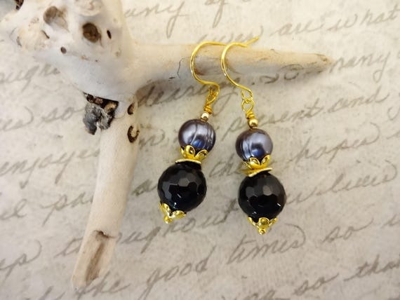 Black Onyx Pearl Earrings: Gold Plated Surgical Steel