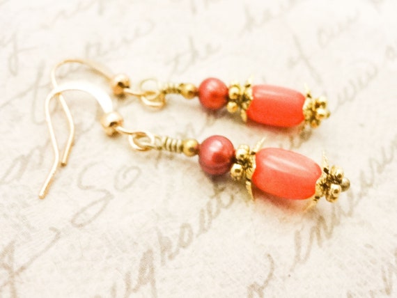 Peachy Coral and Burnt Orange Pearl Earrings, Short Dangle Earrings, Orange Gemstone Jewelry, Gift for wife, Gift for Mom