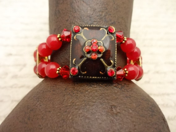 Red Jade and Swarovski Crystal Bracelet, Boho Style Jewelry, Unique Stone Jewelry, Red Stone Bracelet, Gift for Her, Gift for Mom