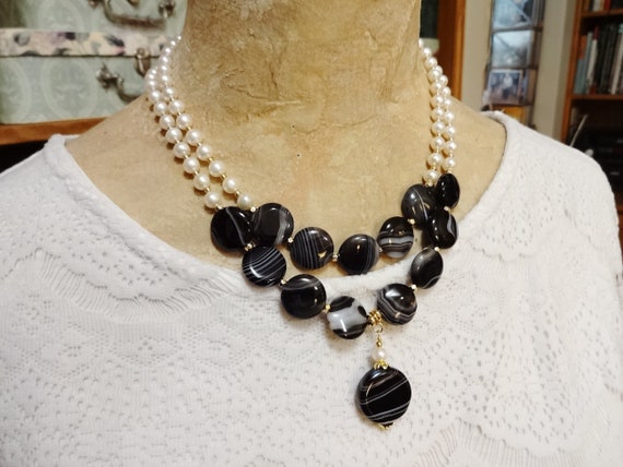 Black and White Gemstone Necklace, Beaded Handmade Jewelry with Sardonyx and White Pearls, Necklaces for Women, Birthday Gift