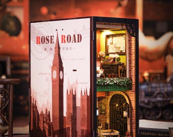 Rose Detective Agency Book Nook: miniatuurdiorama met ledverlichting