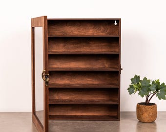 Display case cabinet with shelves, Display cabinet with glass door, Display shelf for collectibles, Display shelf case, Wood display case