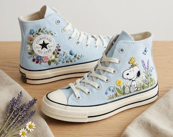 Niedliche High-Top-Sneaker mit Beagle-Stickerei, florale Welpen- und Vogel-Sneaker, Schuhe für Hundeliebhaber mit Wildblumenmuster, Cottagecore-Geschenkidee für Haustiere