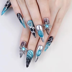 Blue Chrome Press On Nails, Metallic 3D Galaxy Nail Art, Long Stiletto False Nails, Cosmic Black Silver Fake Nail Set
