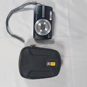 Olympus Stylus 740 All-Weather Compact Digital Camera 7.1MP 5x with a Carry Case