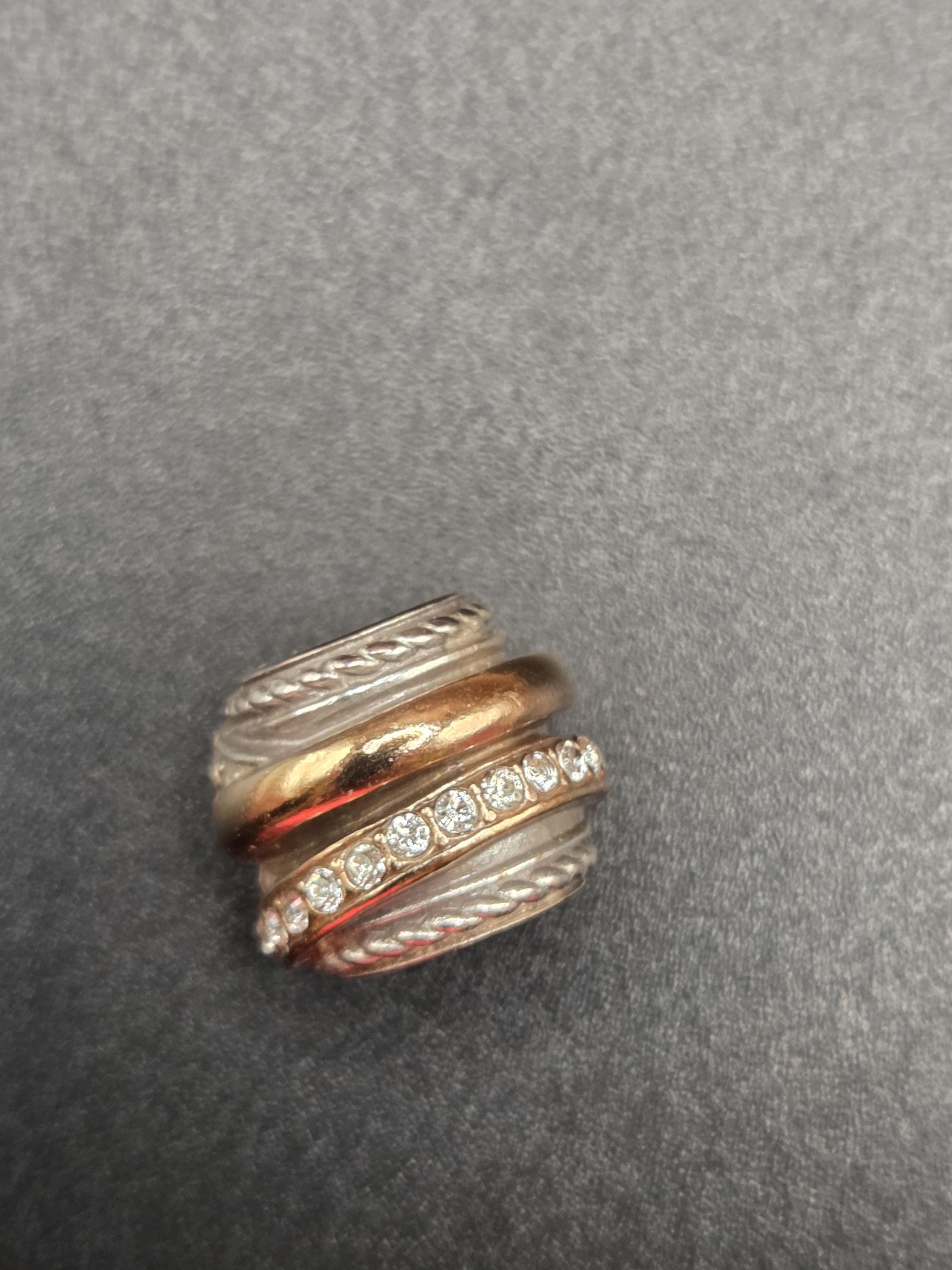 Brighton Neptune’s Ring Barrette
Silver/Gold/Rose Gold tones. 2.5 “ long Brighton Pretty Tough Bold Heart TwoTone Ring – Occasionally  main image 4