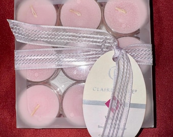 Claire Burke 9 blommiga doftljus med specialdesignad kokos- och sojavaxblandning