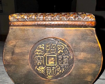 Vintage Wood & Rattan Trinket Box Gift Box Decor Embossed Metal Accents w/ Lid