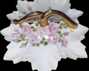 Antique 1900s or mid-20th Century Porcelain Hand Painted Section Leaf  Dish