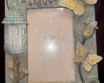 4X6  Frame Garden-Themed with Butterflies, Flowers,and Birdhouse