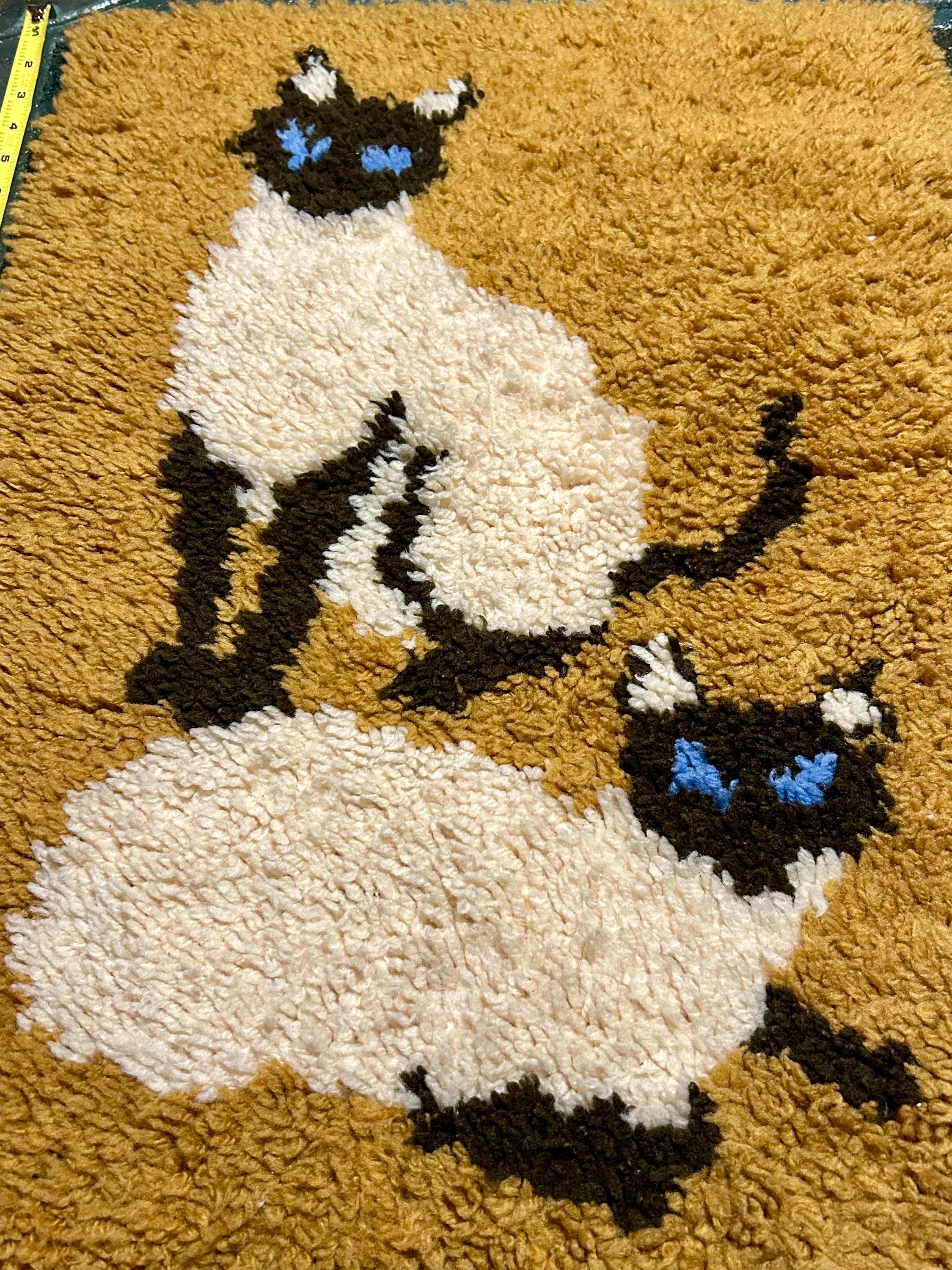 Kitsch Rugs Vintage 1970s Siamese Cats Latch Hook Rug | Retro Boho Wall Hanging ...