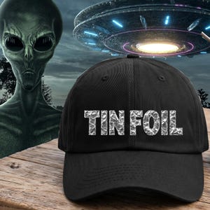 Foliehatt, rolig utomjordisk konspirationskeps, UFO-gåva för konspirationsteoretiker, foliebokstavs pappahatt