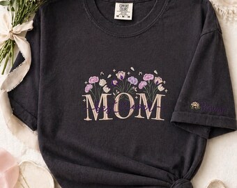 Camiseta bordada para mamá, manga personalizada con flor de nacimiento, regalo para el Día de la Madre, camiseta Comfort Colors