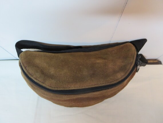 Vintage Brown Leather Fanny Pack Eastpak USA Waist