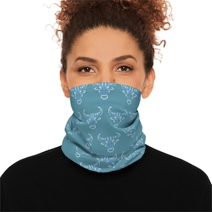 Braga para el cuello con estampado de toro / Repetición de calavera de ciervo en color verde azulado