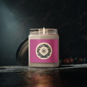 Floral Design Scented Candle, Eco-Friendly Aromatherapy Candle, Home Decor Gift, Relaxing Scented Candle, Candle for Self-Care