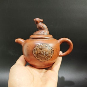 Couvercle de sculpture en phénix fait main, théière Yixing Zisha, pot Gongfu en argile antique en relief de longévité