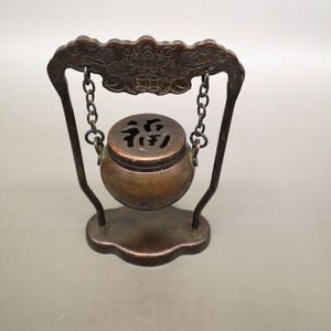 Hängender Räuchergefäß aus Kupfer, Fu-Hohldeckel mit Tierkreiszeichen-Gravur