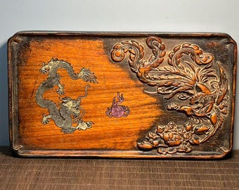 Vassoio da tè Gongfu con intarsi in madreperla, decorato con drago e fenice in legno di sandalo rosso.