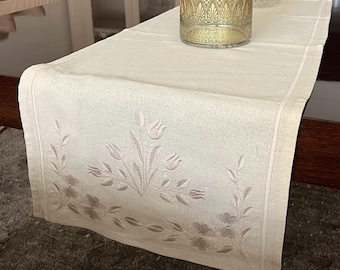 Runner da tavolo in lino con ricamo floreale, decorazione da pranzo neutra, due opzioni di colore