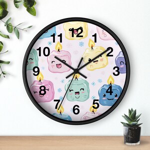 かわいい顔の壁掛け時計、子供部屋の装飾、遊び心のある時計 - Etsy 日本