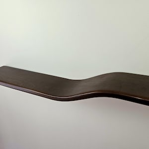 Floating Wall Shelf | Solid Ashwood | Unique Curve | Modern Design | Quality Stain And Bracket Design | Bild 4