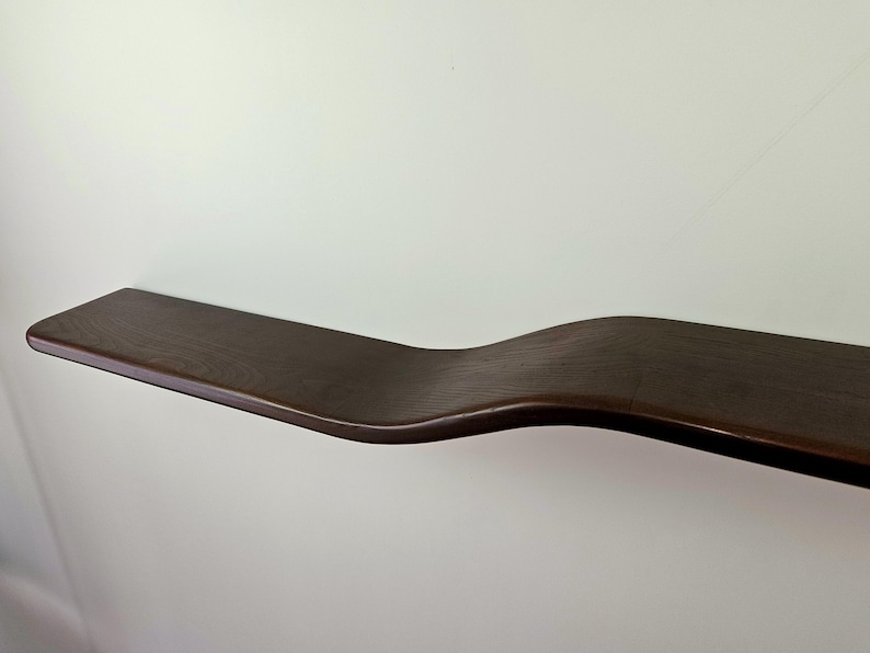 Floating Wall Shelf | Solid Ashwood | Unique Curve | Modern Design | Quality Stain And Bracket Design | Bild 4