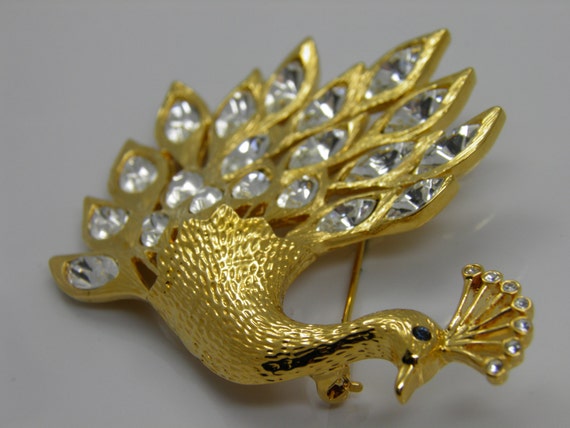 Magnificent Vintage Strutting Goldtone Peacock Wi… - image 4