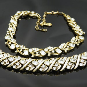 Vintage Coro Pegasus Rhinestone Demi Parure Set Of Necklace And Bracelet Book Piece