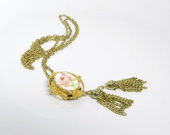 Unique Vintage Victorian Style Hand Painted Rose Sliding Pendant Lariat / Bolo Necklace In Gold Tone Setting