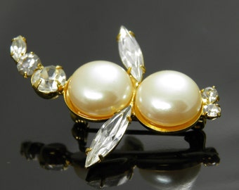 Vintage Baroque Pearl And Rhinestone Wasp Bee Pin Brooch